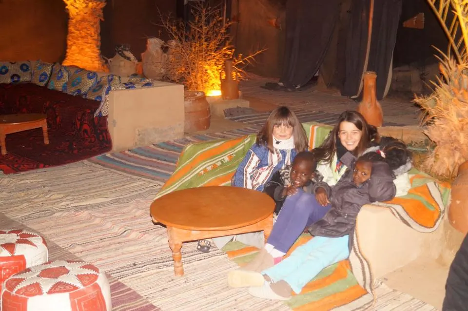Mónica: veinte días de voluntariado en Khamlia, con mis hijas