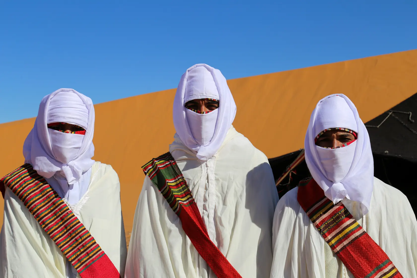 Retrato de guías bereberes del desierto